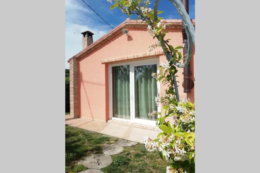 Casa Kikenda, Viaggio Nella Natura Treia Ngoại thất bức ảnh